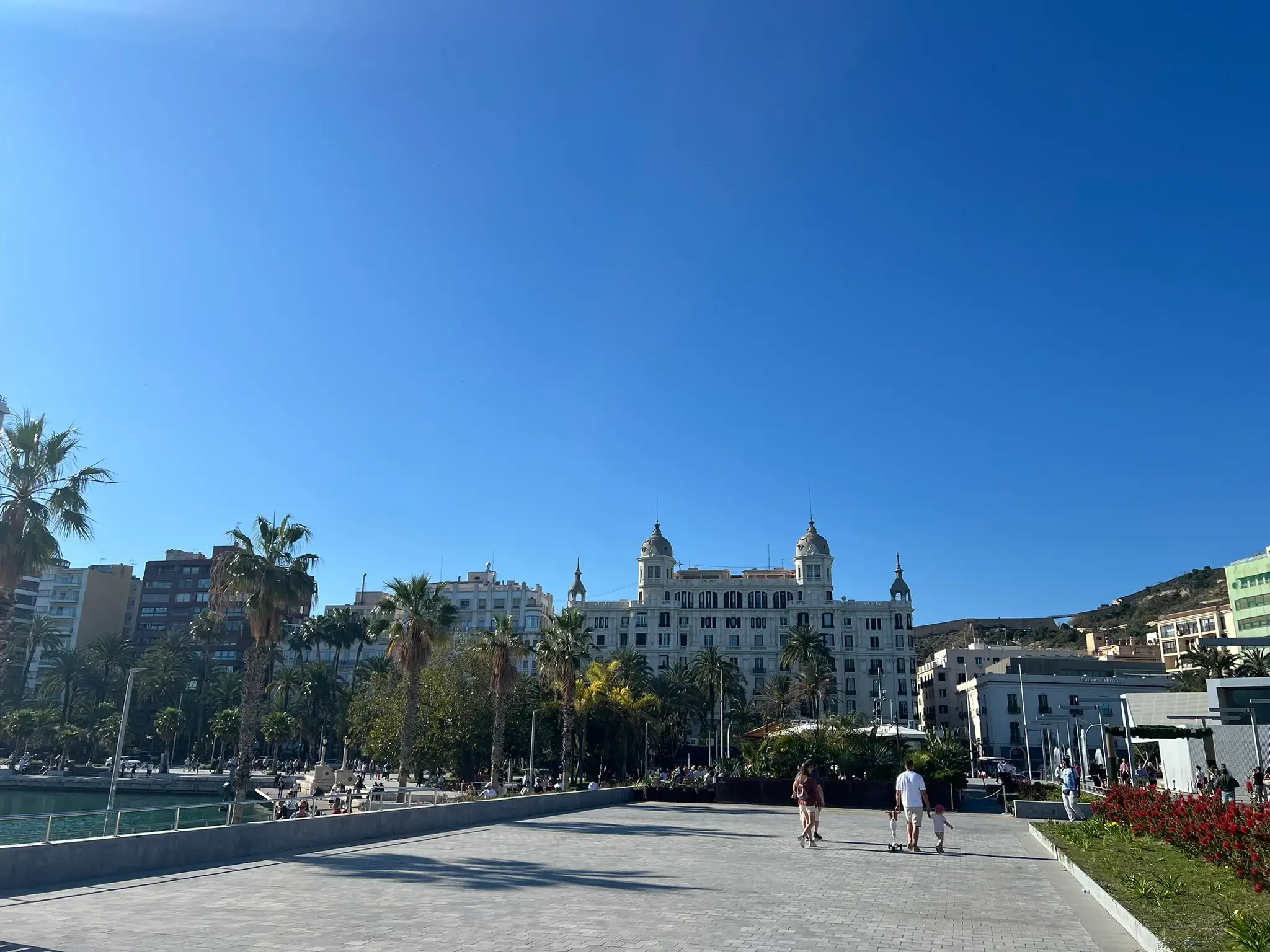 Alicante Puerta del Mar with Casa Carbonell and the waterfront promenade