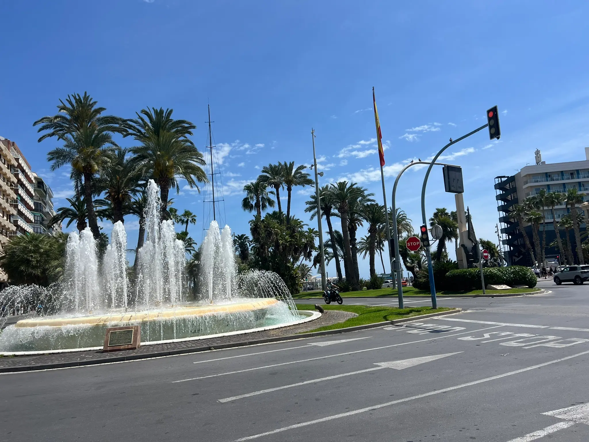 Fountain at Plaza Puerta del Mar, Alicante